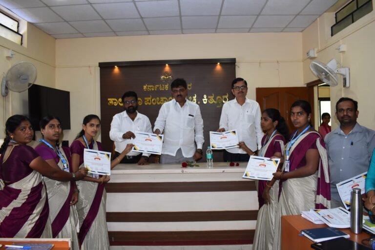 ಪ್ರಜಾಪ್ರಭುತ್ವ ದಿನಾಚರಣೆ ಯಶಸ್ವಿ; ಶಾಸಕ ಪಾಟೀಲ ಪ್ರಶಂಸನಾ ಪತ್ರ ವಿತರಣೆ