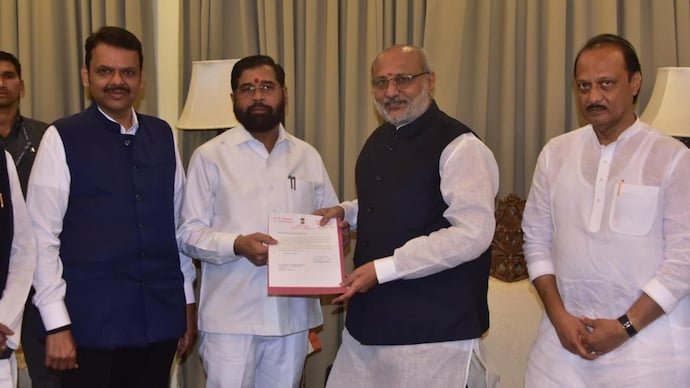 CM ಹುದ್ದೆಗೆ ಏಕನಾಥ್ ಶಿಂಧೆ ರಾಜೀನಾಮೆ! ಹಂಗಾಮಿ CM ಆಗಿ ಮುಂದುವರಿಕೆ; ರಾಜ್ಯಪಾಲರ ಸೂಚನೆ!<br />
<b>Deprecated</b>: strip_tags(): Passing null to parameter #1 ($string) of type string is deprecated in <b>/home/u749535979/domains/suvarnasamachara.com/public_html/wp-content/themes/Newspaper/loop-single.php</b> on line <b>64</b><br />
CM ಹುದ್ದೆಗೆ ಏಕನಾಥ್ ಶಿಂಧೆ ರಾಜೀನಾಮೆ! ಹಂಗಾಮಿ CM ಆಗಿ ಮುಂದುವರಿಕೆ; ರಾಜ್ಯಪಾಲರ ಸೂಚನೆ!