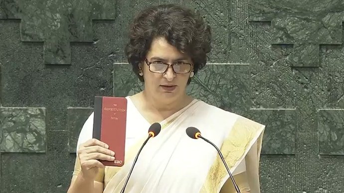 ವಯನಾಡು ಸಂಸದೆಯಾಗಿ ಪ್ರಮಾಣ ವಚನ ಸ್ವೀಕರಿಸಿದ ಪ್ರಿಯಾಂಕಾ ಗಾಂಧಿ!<br />
<b>Deprecated</b>: strip_tags(): Passing null to parameter #1 ($string) of type string is deprecated in <b>/home/u749535979/domains/suvarnasamachara.com/public_html/wp-content/themes/Newspaper/loop-single.php</b> on line <b>64</b><br />
ವಯನಾಡು ಸಂಸದೆಯಾಗಿ ಪ್ರಮಾಣ ವಚನ ಸ್ವೀಕರಿಸಿದ ಪ್ರಿಯಾಂಕಾ ಗಾಂಧಿ!