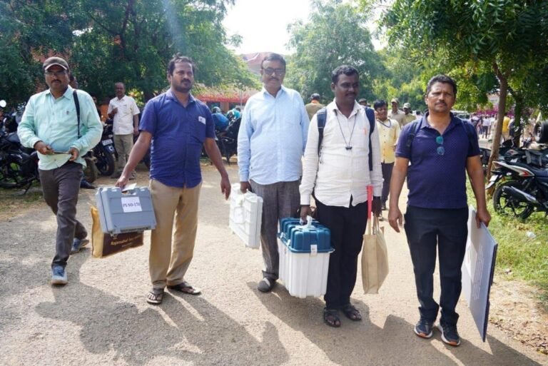 ‘3ಕ್ಷೇತ್ರಗಳಲ್ಲಿ ಇಂದು ಮತದಾನ’ ರಾಜ್ಯದ ಜಿದ್ದಾಜಿದ್ದಿನ ಉಪಕದನ; ಚುನಾವಣಾ ಆಯೋಗ & ಪೊಲೀಸ್ ಇಲಾಖೆ ಹದ್ದಿನ ಕಣ್ಣು!<br />
<b>Deprecated</b>: strip_tags(): Passing null to parameter #1 ($string) of type string is deprecated in <b>/home/u749535979/domains/suvarnasamachara.com/public_html/wp-content/themes/Newspaper/loop-single.php</b> on line <b>64</b><br />
‘3ಕ್ಷೇತ್ರಗಳಲ್ಲಿ ಇಂದು ಮತದಾನ’ ರಾಜ್ಯದ ಜಿದ್ದಾಜಿದ್ದಿನ ಉಪಕದನ; ಚುನಾವಣಾ ಆಯೋಗ & ಪೊಲೀಸ್ ಇಲಾಖೆ ಹದ್ದಿನ ಕಣ್ಣು!